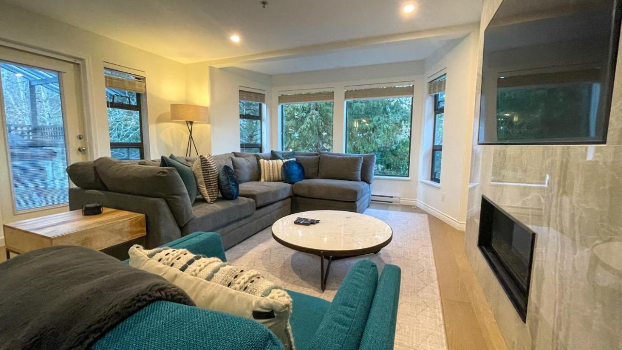 3br Stunning Recently Renovated By Harmony Ferienhaus Whistler