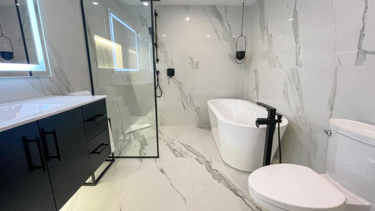 3br Stunning Recently Renovated By Harmony *