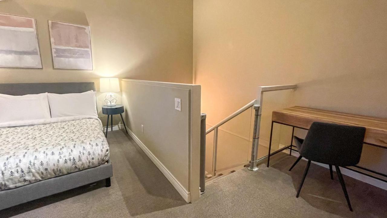 3br Stunning Recently Renovated By Harmony