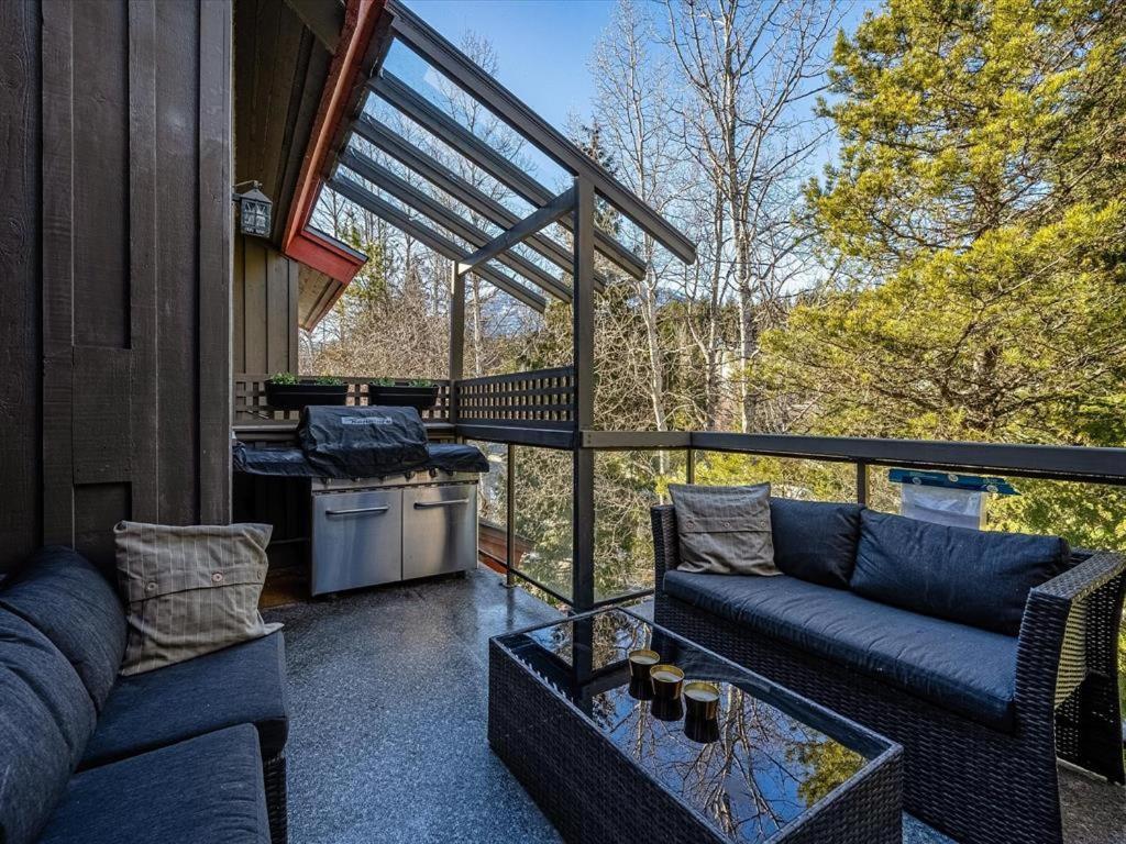 3br Stunning Recently Renovated By Harmony Whistler