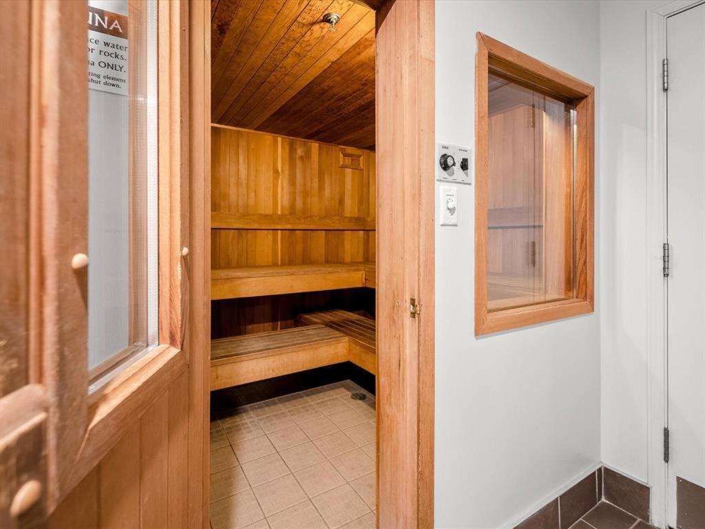 3br Stunning Recently Renovated By Harmony *